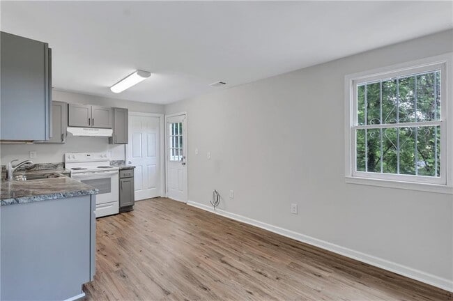 Building Photo - 2084 Bethel Dr NW