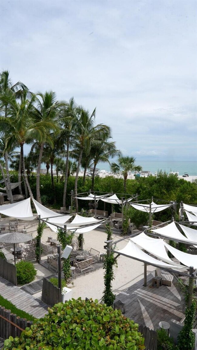 Building Photo - 2301 Collins Ave