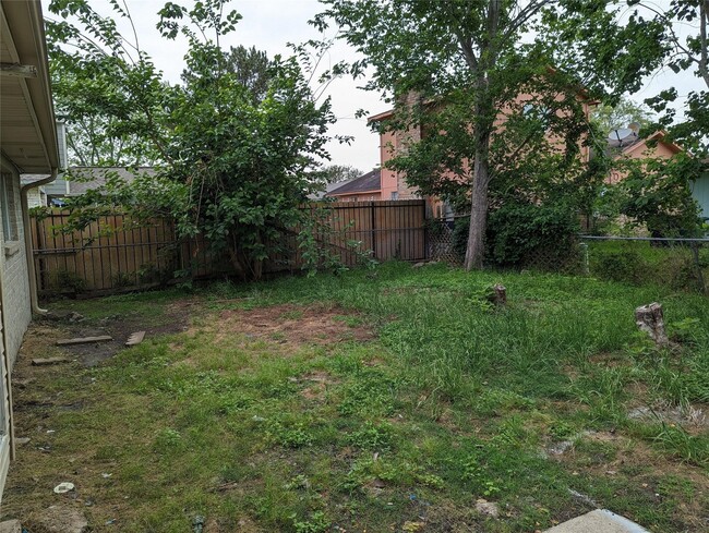 Building Photo - 5150 Prairie Ridge Rd