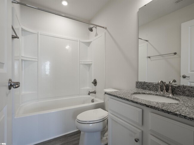 Building Photo - 208 Roudwood Dr