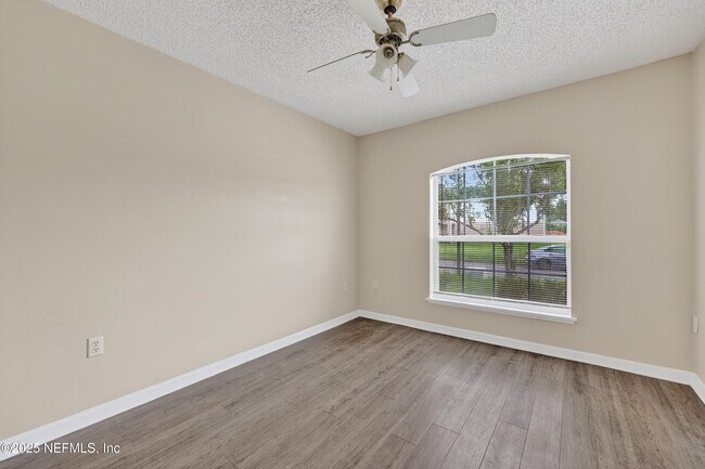Building Photo - 3584 Alec Dr