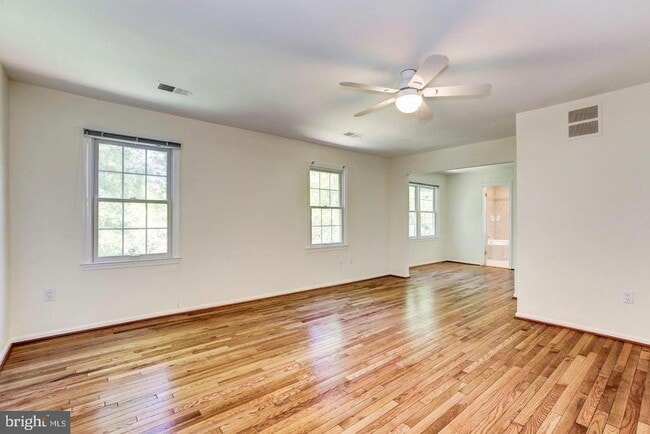 Building Photo - 11220 Broad Green Dr