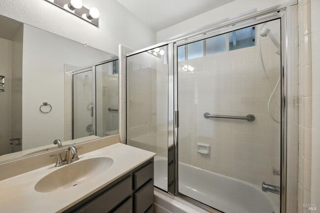 Building Photo - 1424 Dandelion Way