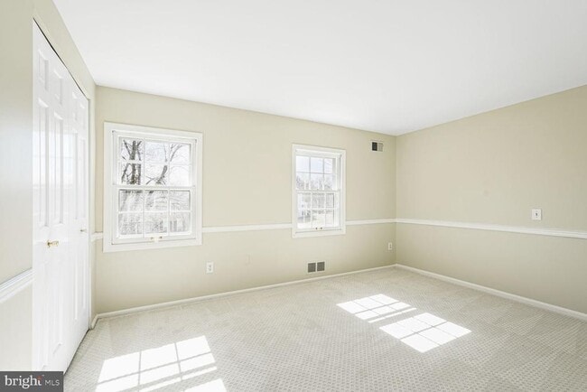 Building Photo - 3725 Templeton Pl