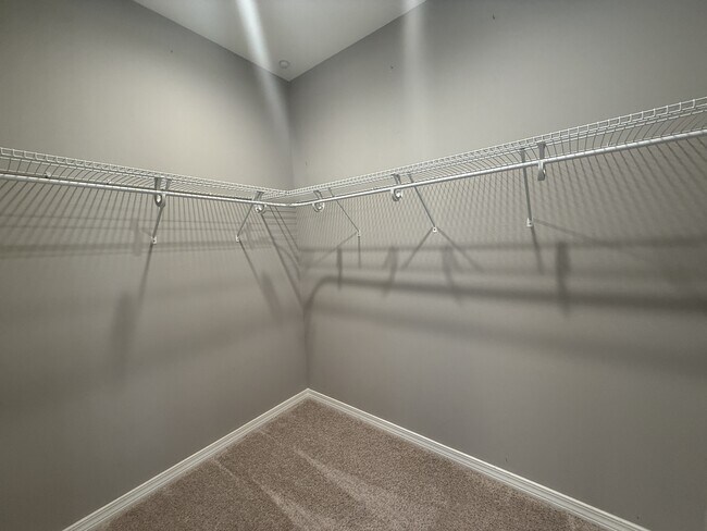 Building Photo - 105 Creve Core Dr