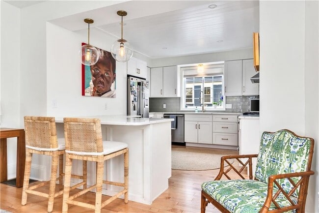 Building Photo - 12 Observatory Ave