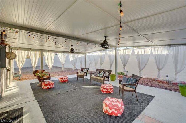 Building Photo - SUPER SWEET HOME WITH CASITA, NO HOA