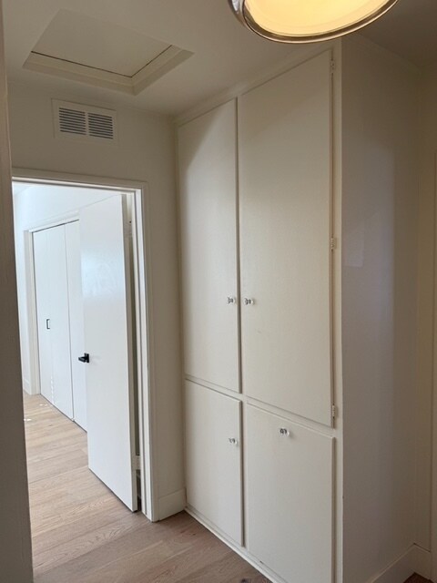 Building Photo - 1011 Hilldale Ave