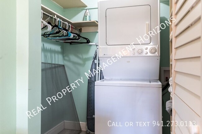 Building Photo - 2169 Pueblo Cir