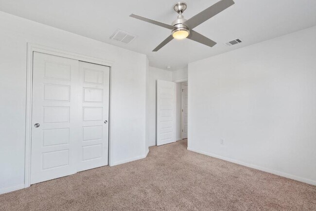 Building Photo - 5804 Loblolly Ln