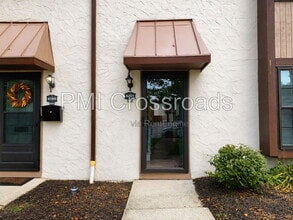 Building Photo - 6201 Stornoway Dr N