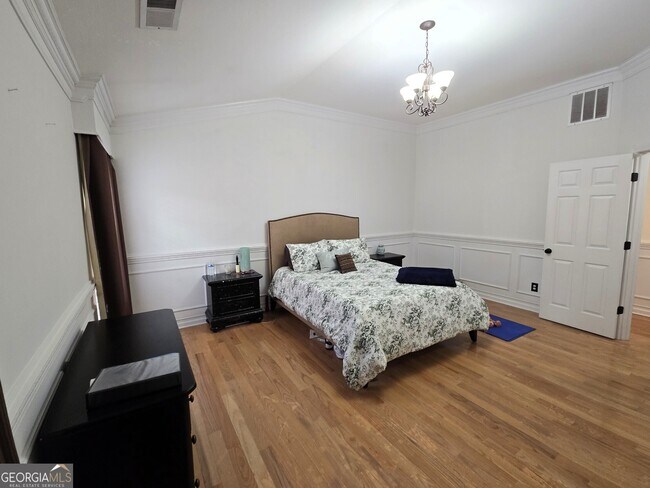 Building Photo - 2900 Suttles Dr SW