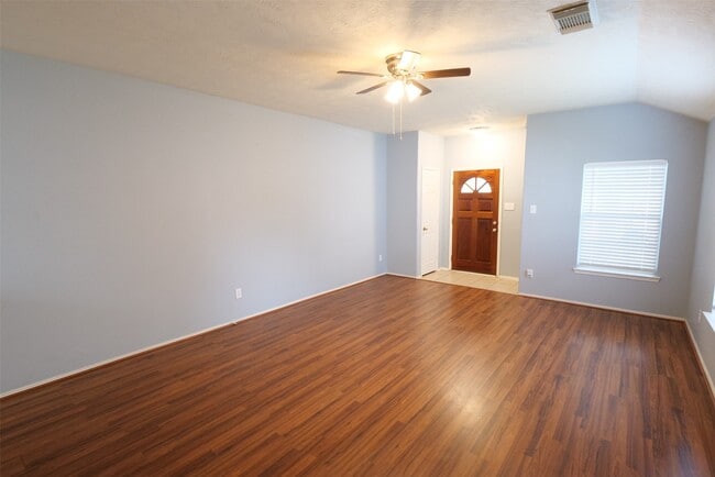 Building Photo - 2802 Harte Ct