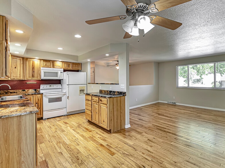 Kitchen / Living Room - 123 Orion St