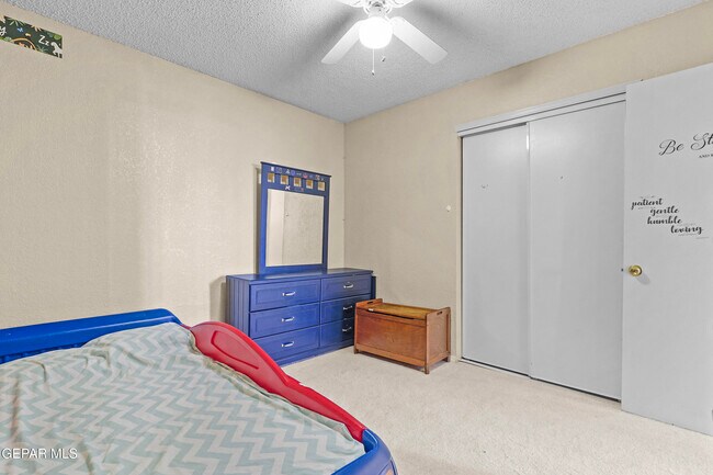 Building Photo - 9304 W Osborne Rd