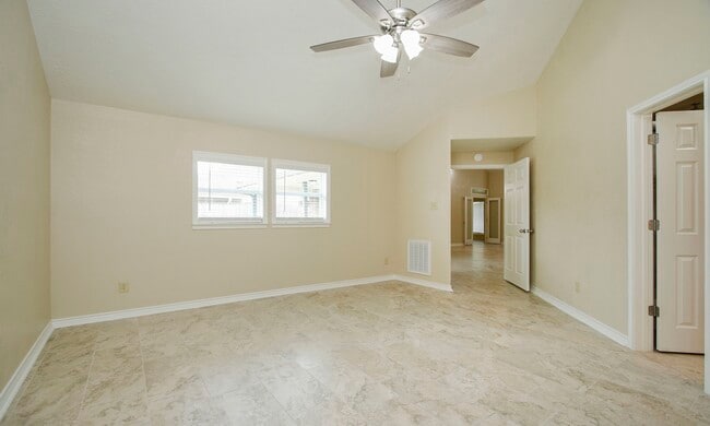 Building Photo - 19518 Gladewater Dr