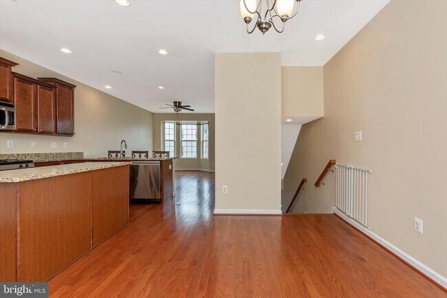 Building Photo - 6226 Newport Pl