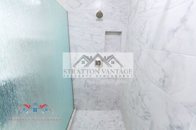 Building Photo - 5100 E Rancho Paloma Dr