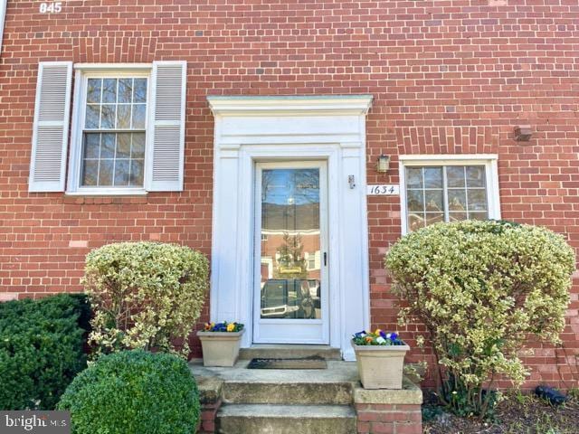 Building Photo - 1634 Ripon Pl