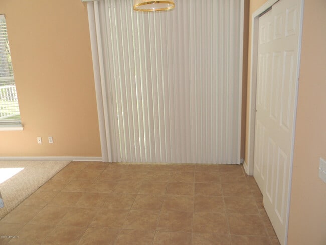 Building Photo - 10599 Roundwood Glen Ct