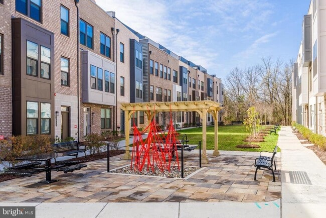 Building Photo - 12742 Verdant Wy