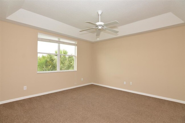 Building Photo - 9435 Myrtle Creek Ln