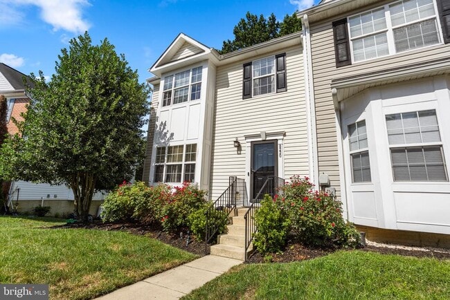 Building Photo - 8220 Silverton Ct
