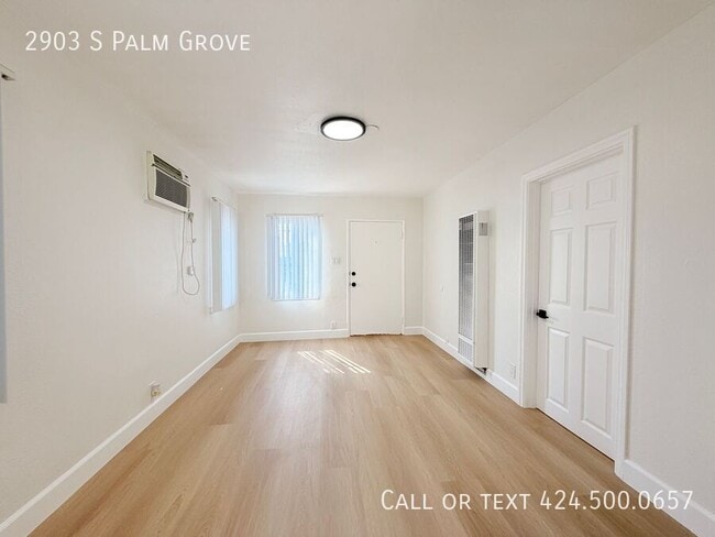 Building Photo - 2903 S Palm Grove Ave