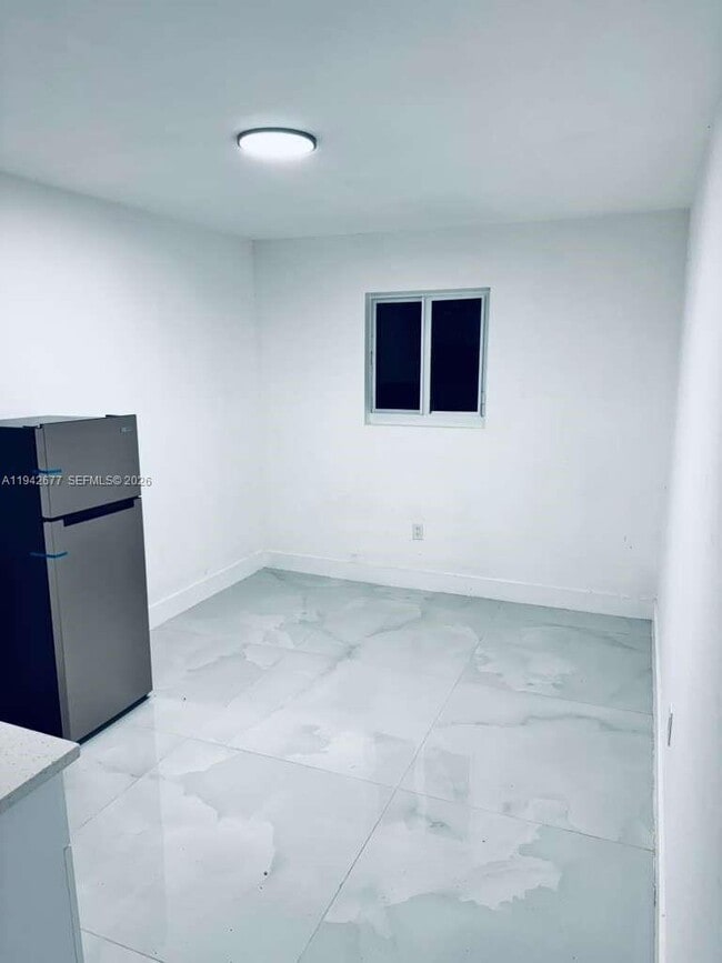 Building Photo - 1308 NW 19th Ave