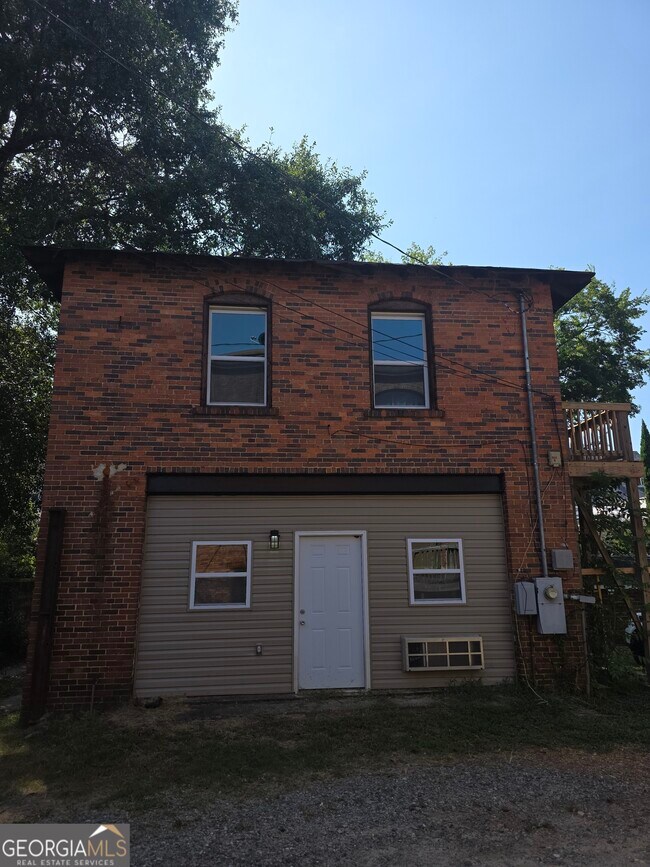 Building Photo - 293 Orange St