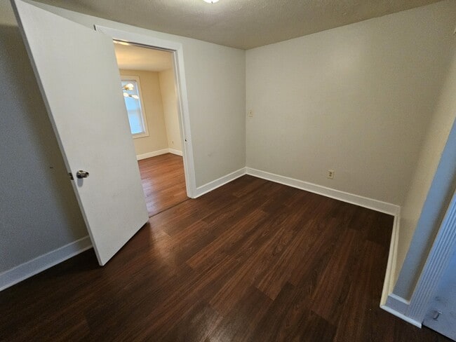 Building Photo - 2481 Professor St