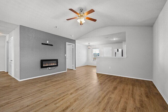 Building Photo - Fayetteville home | Near U of A