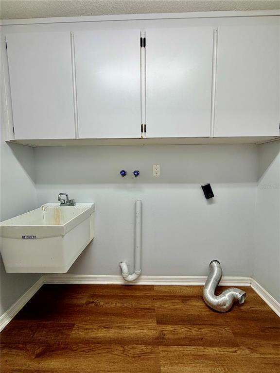 Building Photo - 4398 Plumosa St