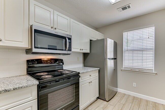 Building Photo - 4680 Brookwood Ln