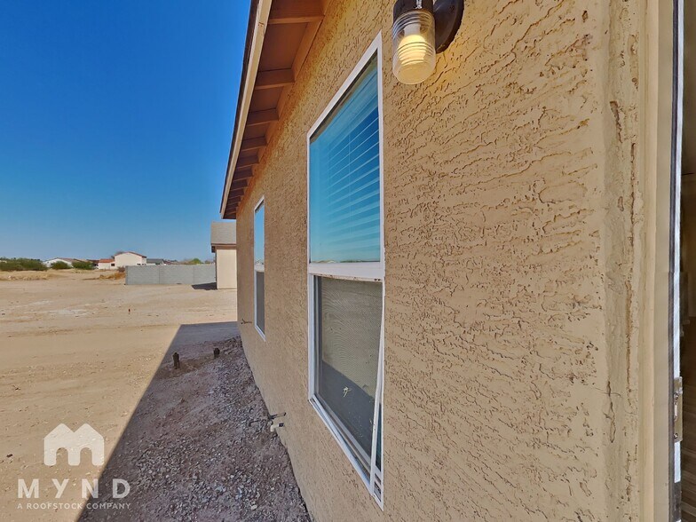 Building Photo - 11164 W Arvada Dr
