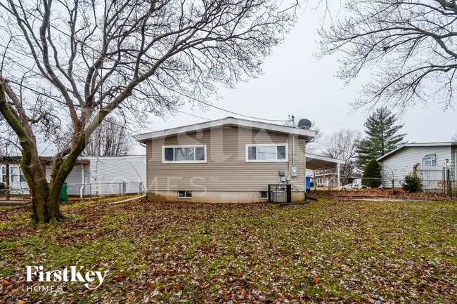 Building Photo - 1295 Ensenada Dr