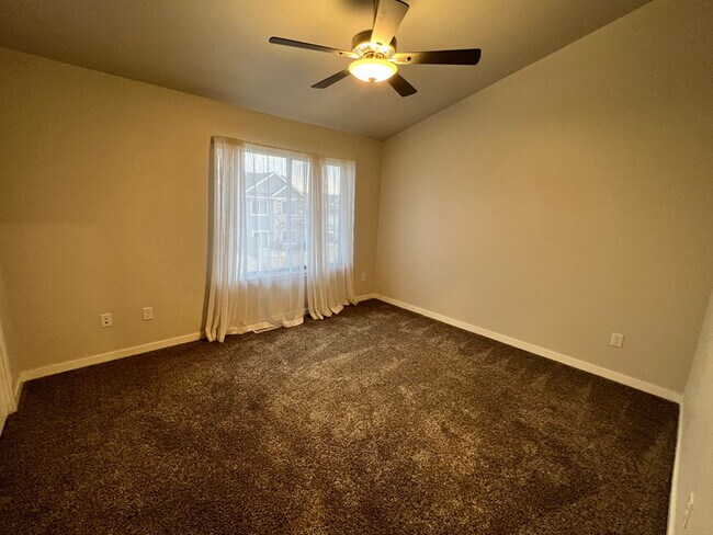 Building Photo - 2223 Eversull Ln