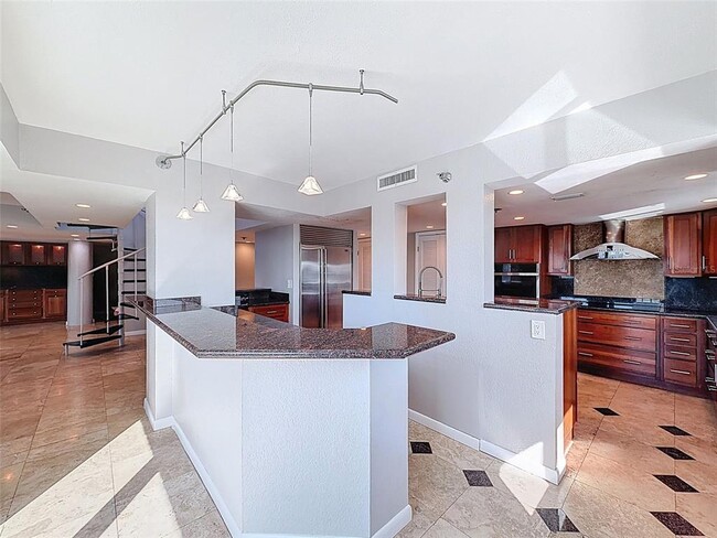 Building Photo - 201 W Laurel St