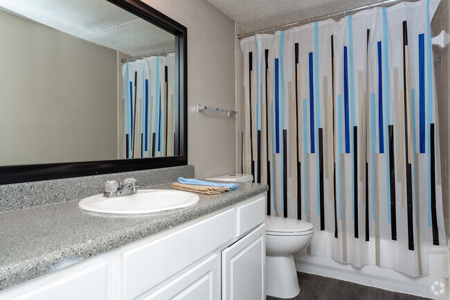 1BR,1BA-A1 - River Park