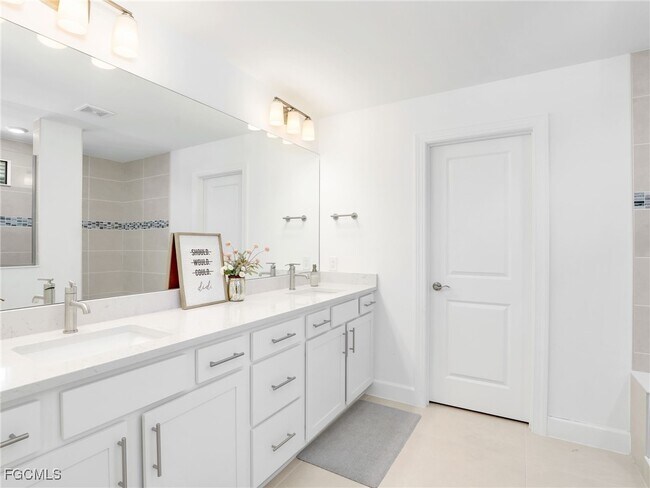 Building Photo - 20179 Napa Loop