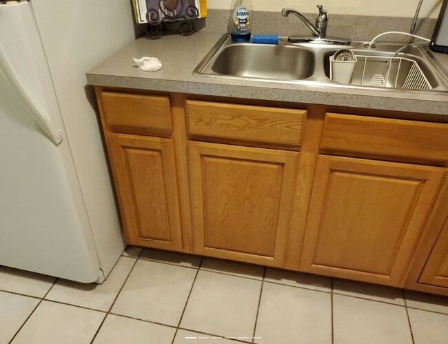 Building Photo - 2 Bedrooms, 2 Bathrooms and Plenty of Amen...