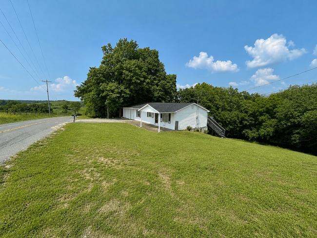 Building Photo - Country Living on High