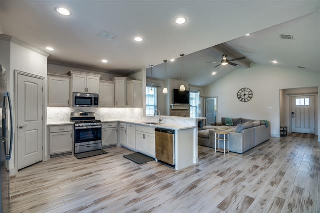 Building Photo - 248 Braves Wy