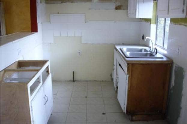 Building Photo - 20424 Raymond Ave