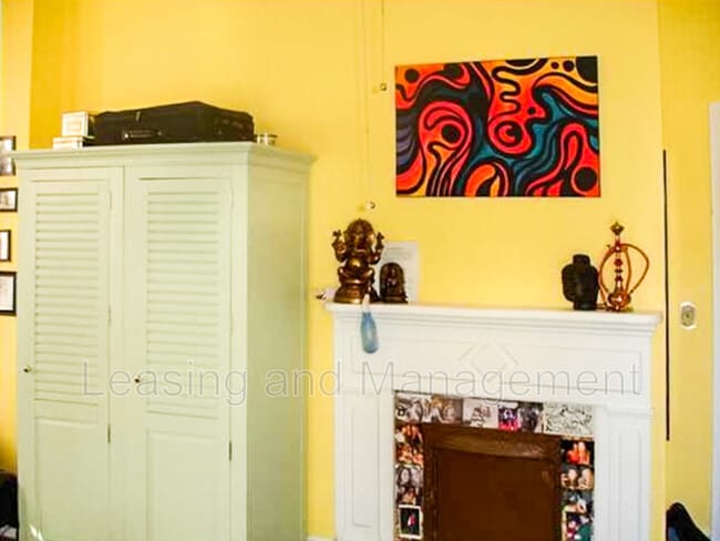 Building Photo - 120 Smith St