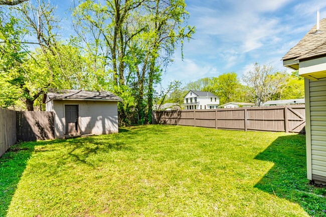 Building Photo - Newly Remodeled Home with Fenced-In Yard!