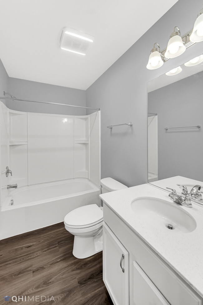 Building Photo - 597 Watercress Dr