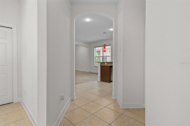 Building Photo - 16030 Bella Woods Dr