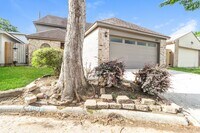 Building Photo - 1607 Bodart Cir