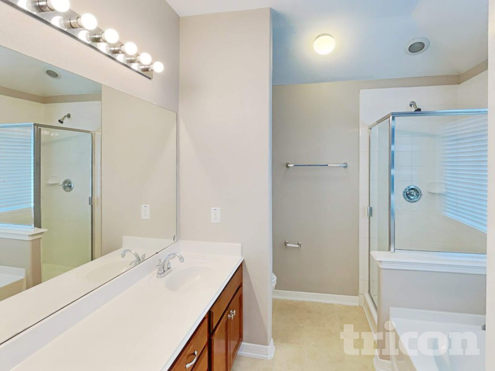 Building Photo - 715 Pequin Rd